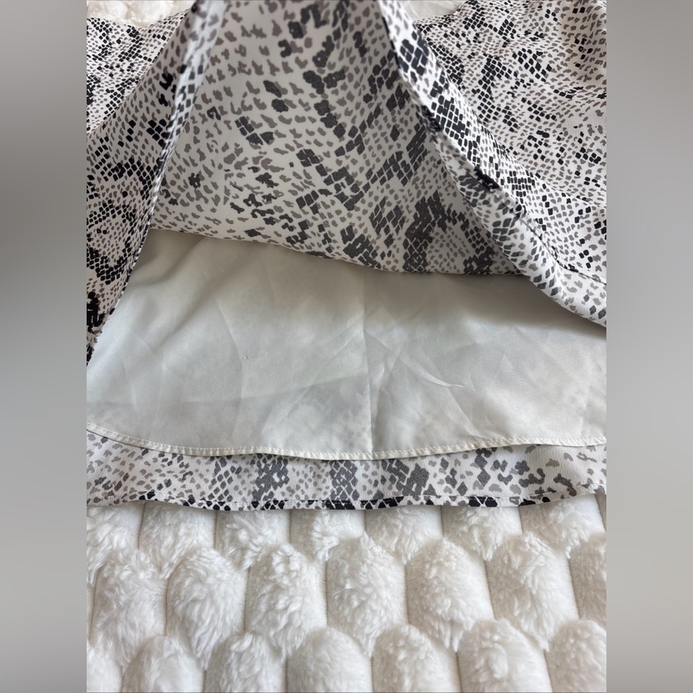 J. Crew Women’s 14 White Snakeskin Print Sleeveless Cami Tank Top Adjustable - Picture 8 of 12